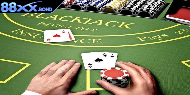 Bí quyết chơi blackjack là quan sát hành động của đối thủ